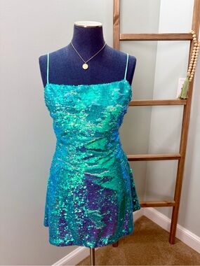 Urban Outfitters Kimchi Blue Sequin Square Neck Mini Dress Size Small